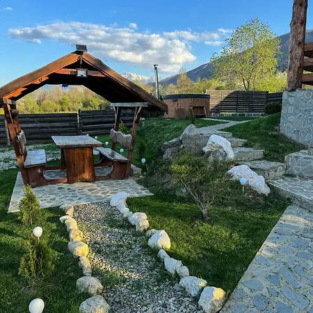 Hill * Zărneşti